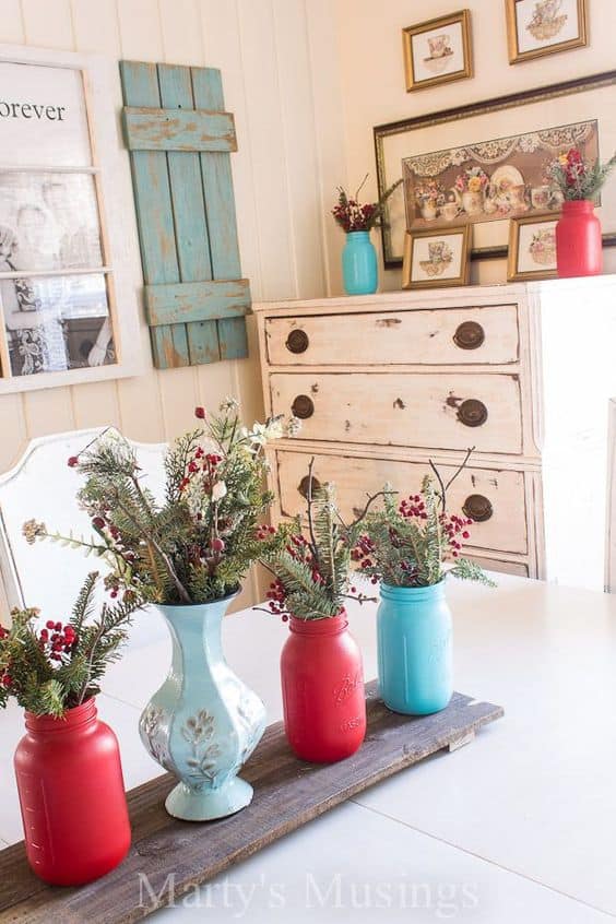red and aqua decorating