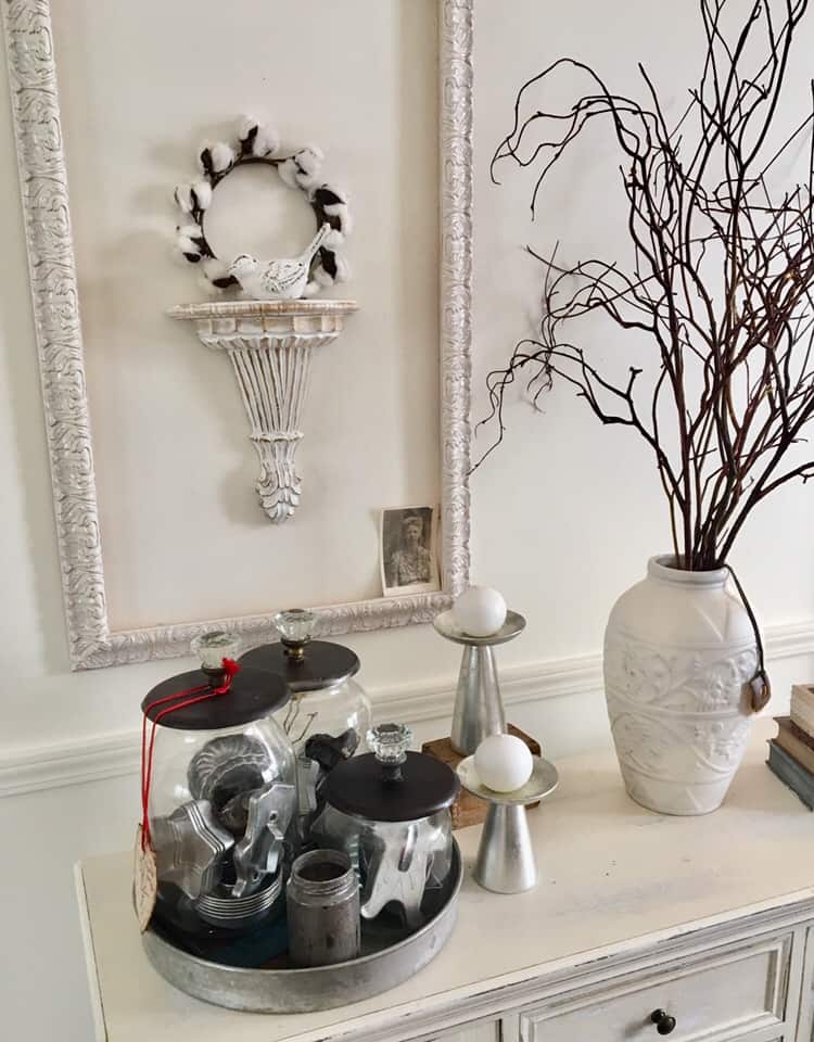 Decorating/ wall sconce | goodthoughtsgoodlives Decorating/ wall sconce