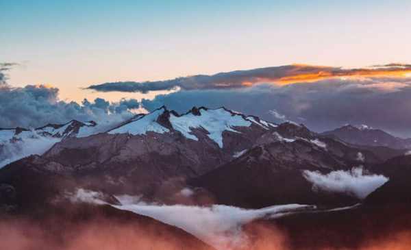 majestic mountain/wht else gets in the way of prayer