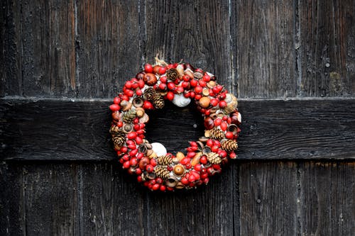 holiday wreath/first Christmas novel
