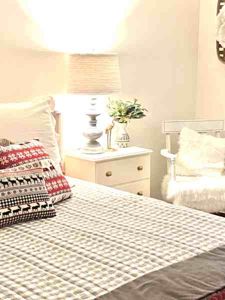 cabin-bedroom-6 | goodthoughtsgoodlives pictures of my cabin bedroom/decorating