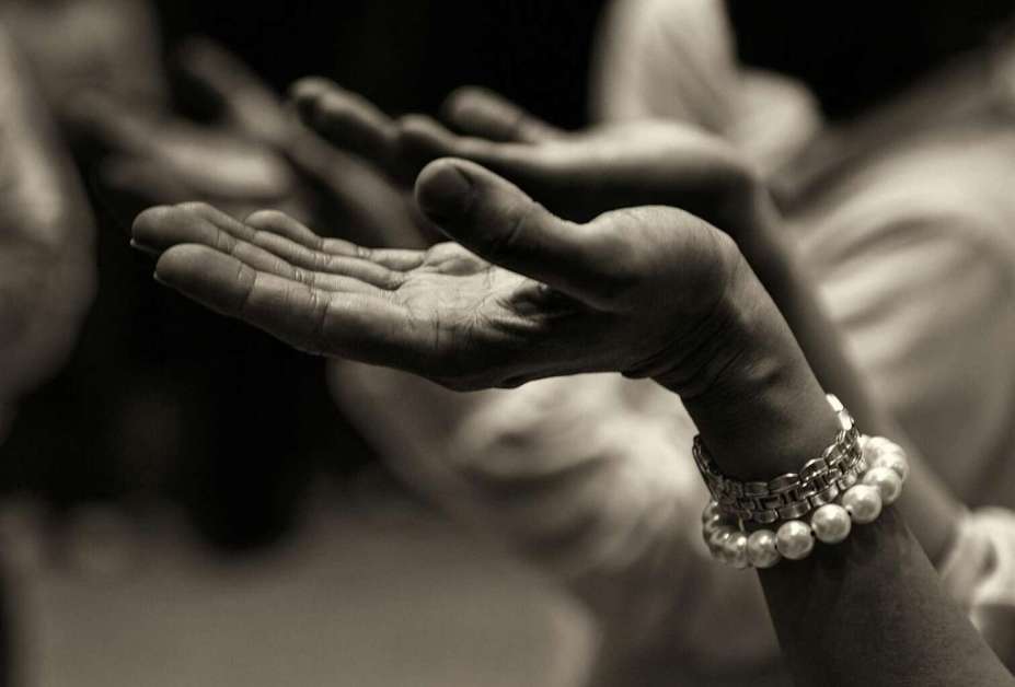 pexels-photo-257037 | goodthoughtsgoodlives close up of hands