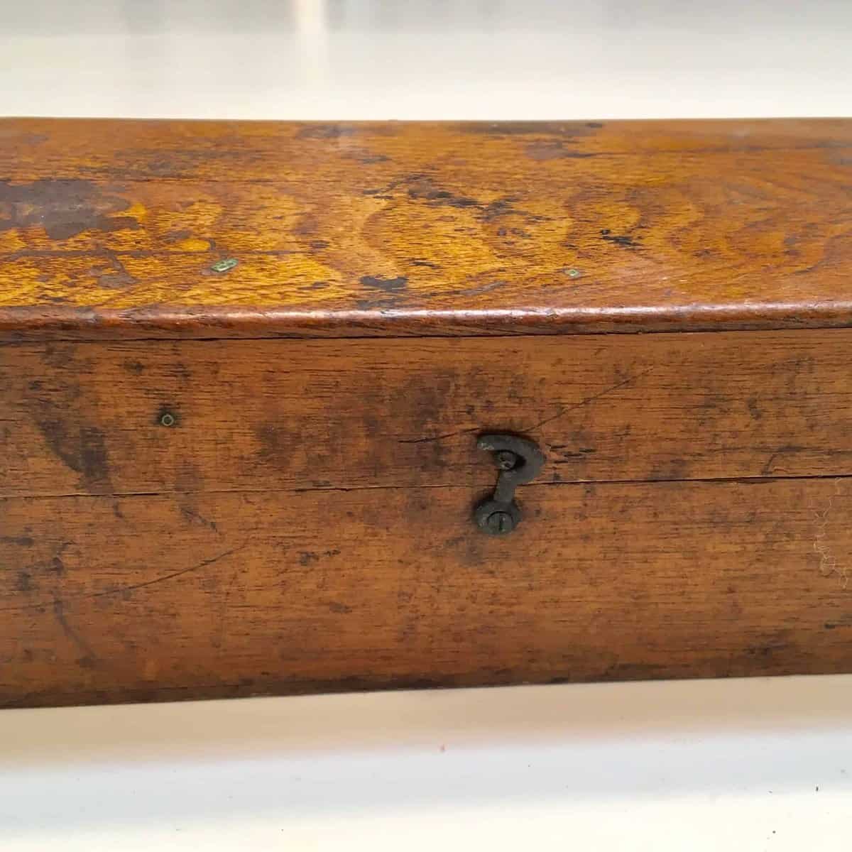 old box, inspirational